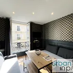 Urban Flat 18 - Charming 2bdr Parisian *