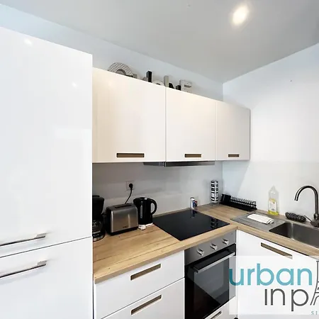 Urban Flat 18 - Charming 2bdr Parisian Appartement Parijs