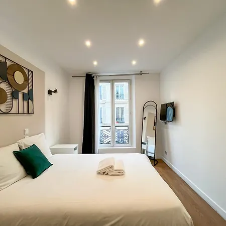 Urban Flat 18 - Charming 2bdr Parisian