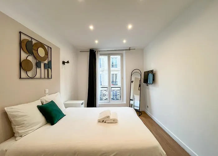 Urban Flat 18 - Charming 2bdr Parisian
