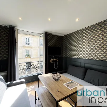Urban Flat 18 - Charming 2bdr Parisian *